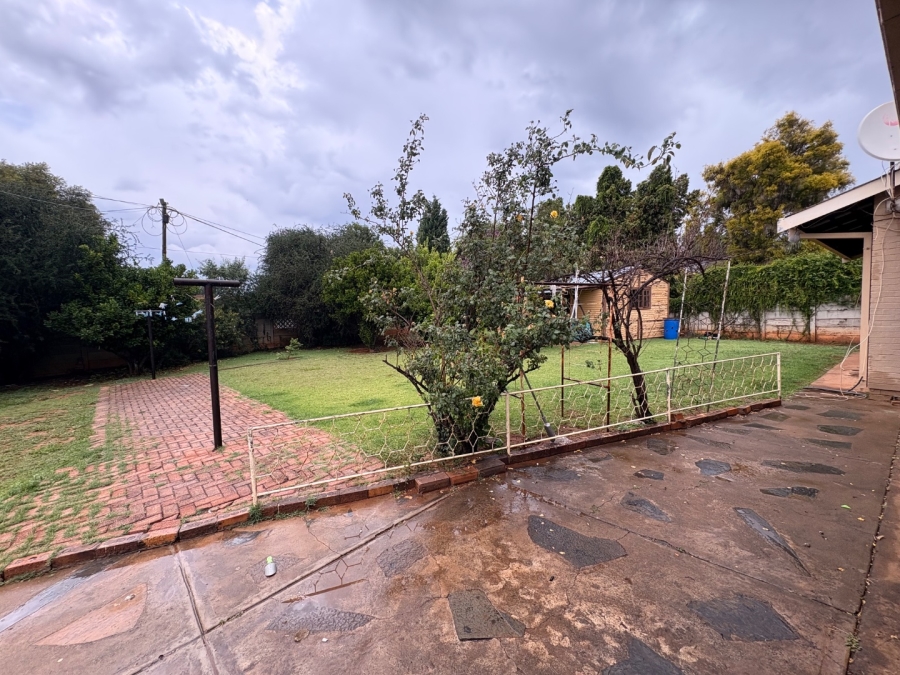 4 Bedroom Property for Sale in Flamwood North West